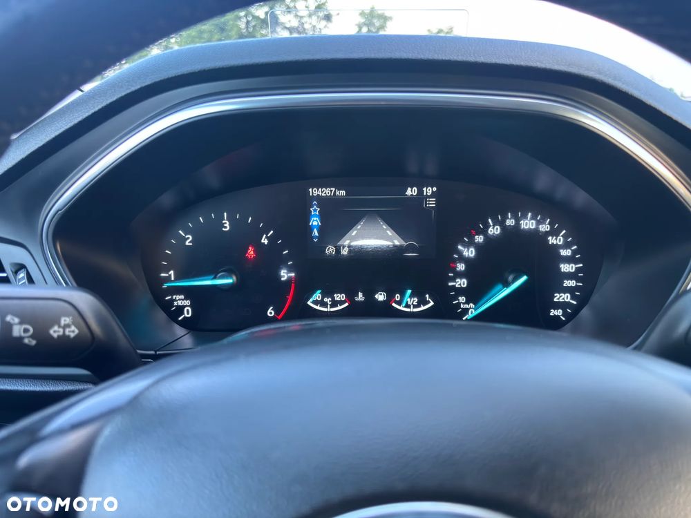 Ford Focus 2.0 EcoBlue Titanium Business - 19