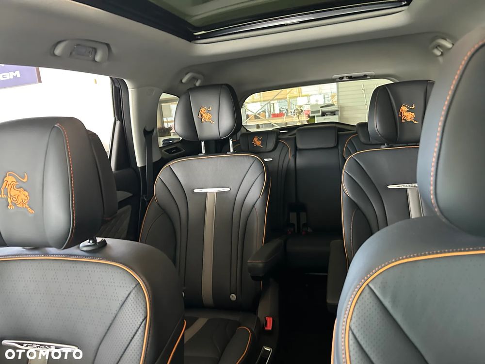 Forthing U Tour 1.5 T-GDI HEV E-CVT - 23