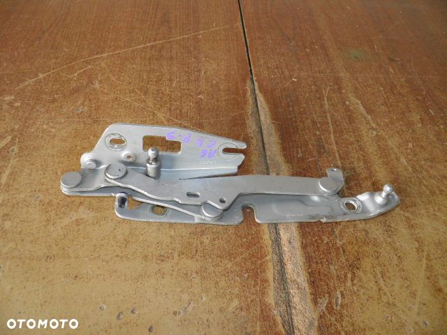 ZAWIAS TYLNEJ KLAPY AUDI A6 C6 PRAWY - 2