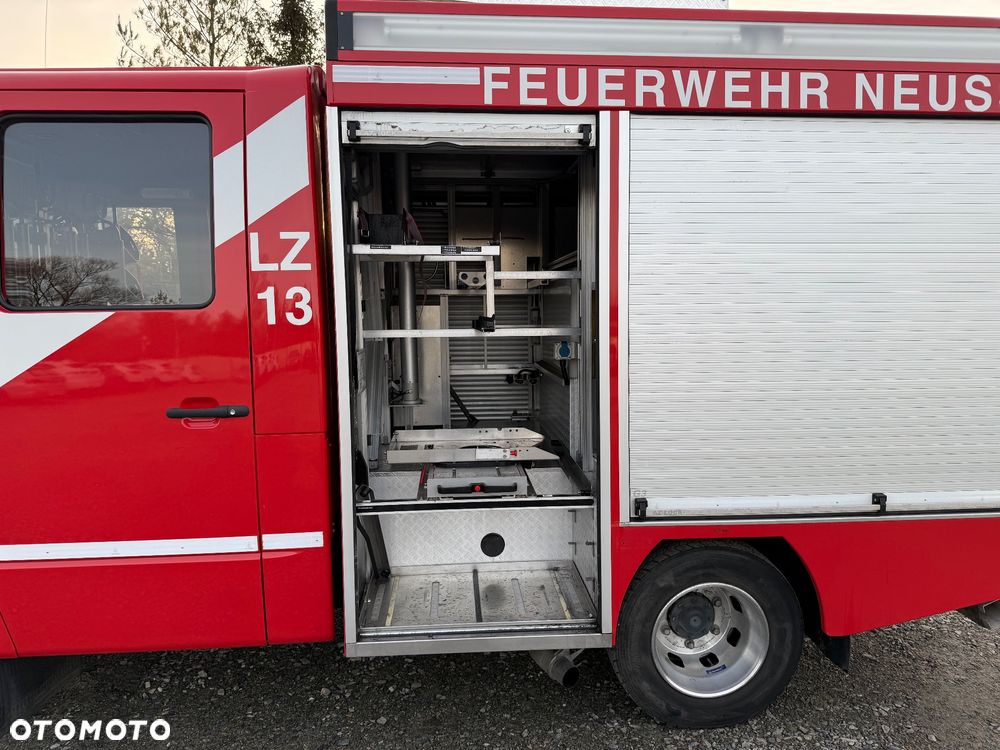 Mercedes-Benz ATEGO 818 4x2 - 22