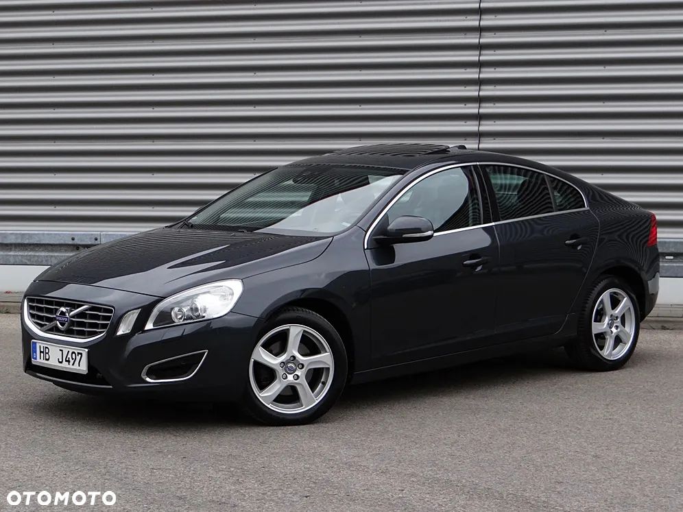 Volvo S60 D3 Summum - 8