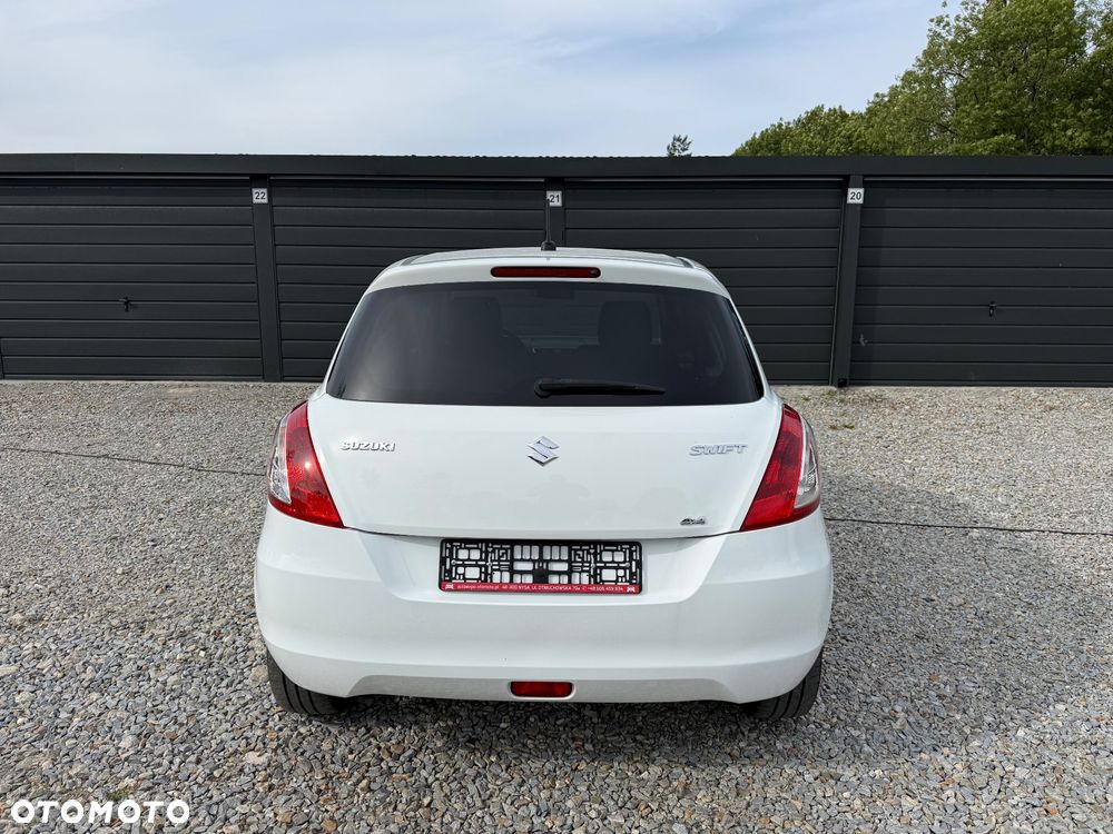 Suzuki Swift 1.2 Dualjet Allgrip Comfort - 6