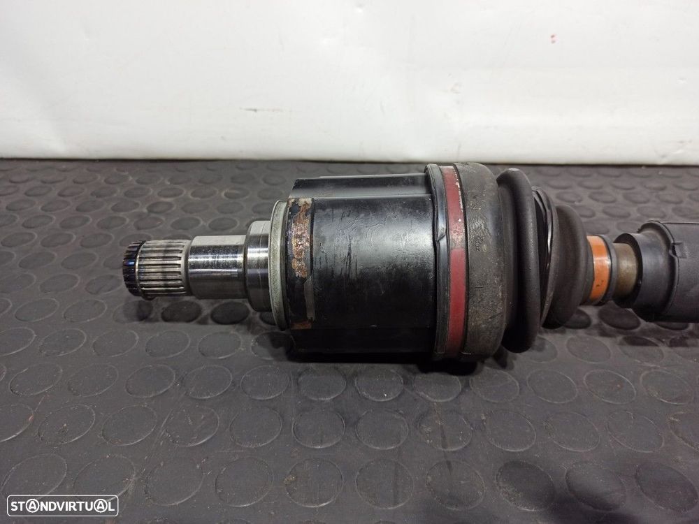 TRANSMISSÃO FRENTE ESQUERDA MITSUBISHI OUTLANDER (GF0) MOTION 2WD - 4