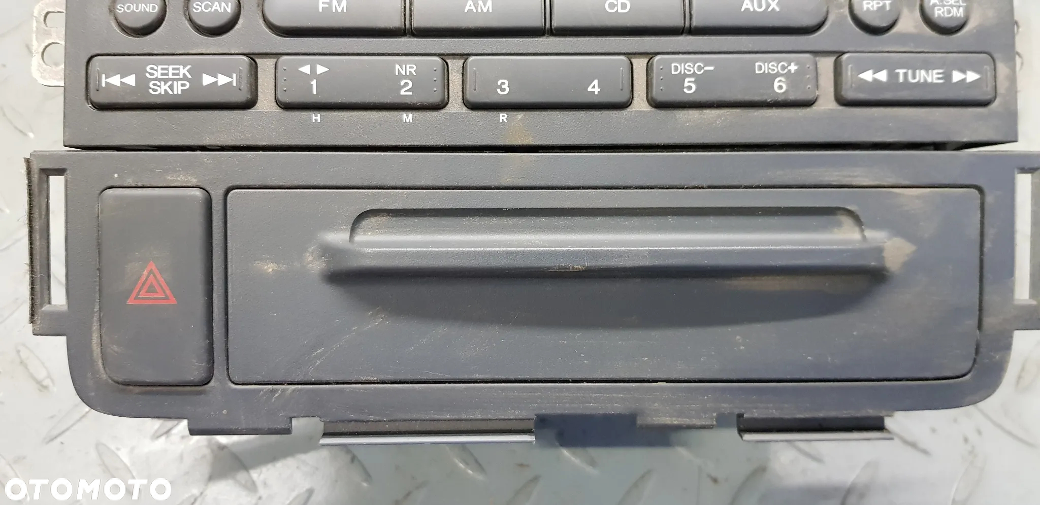 Honda Ridgeline 3.5 Radio CD - 4
