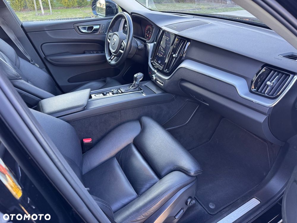 Volvo XC 60 D4 AWD Geartronic Inscription - 24