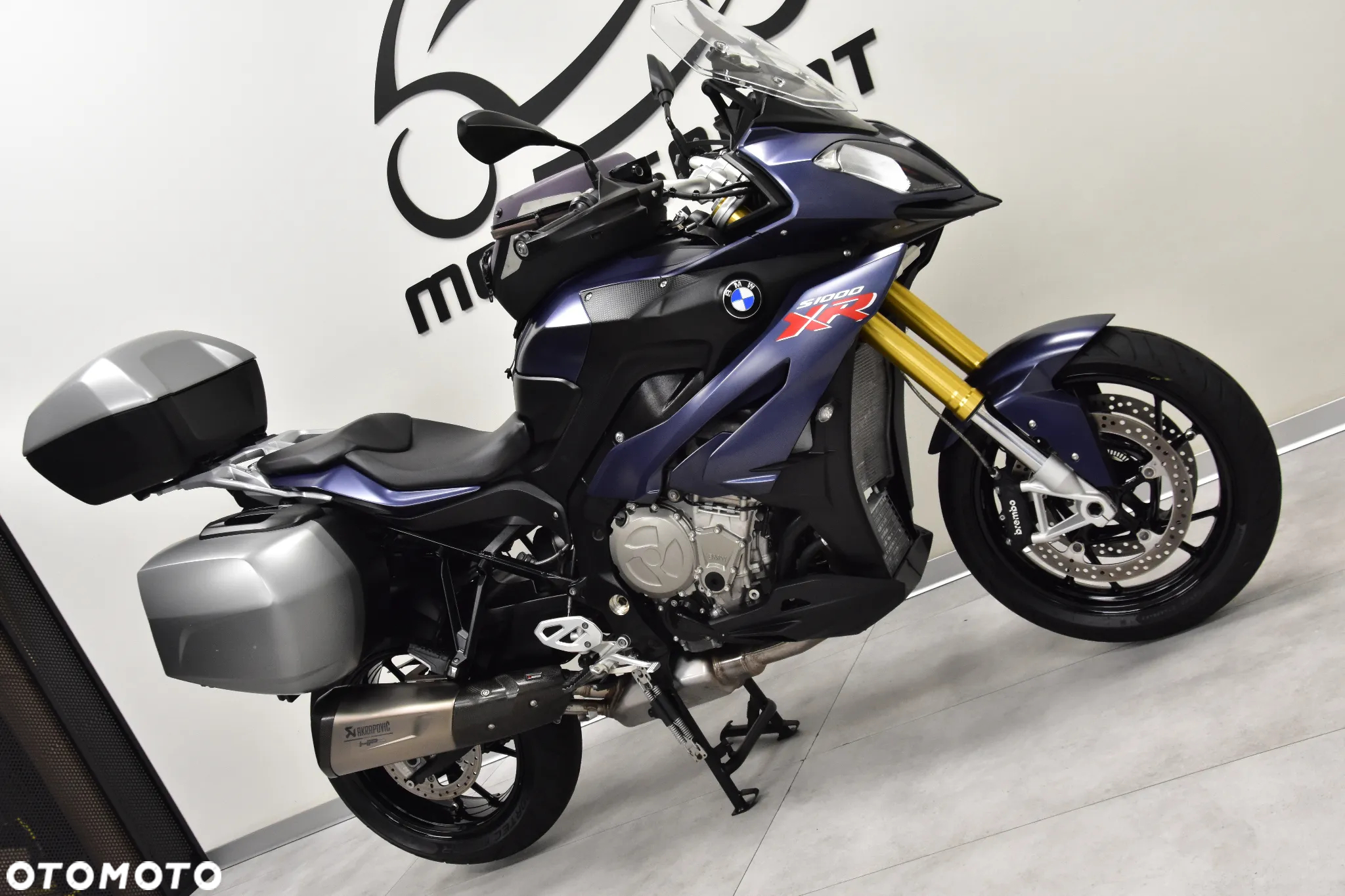 BMW XR - 7