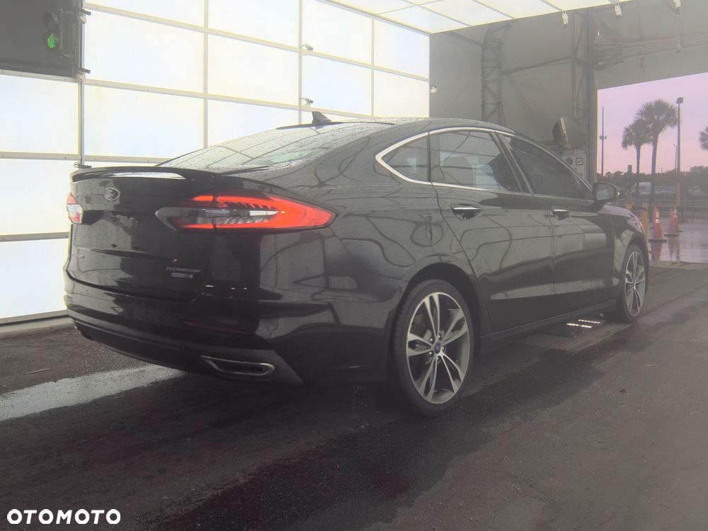 Ford Fusion 2.0 EcoBoost Titanium - 3