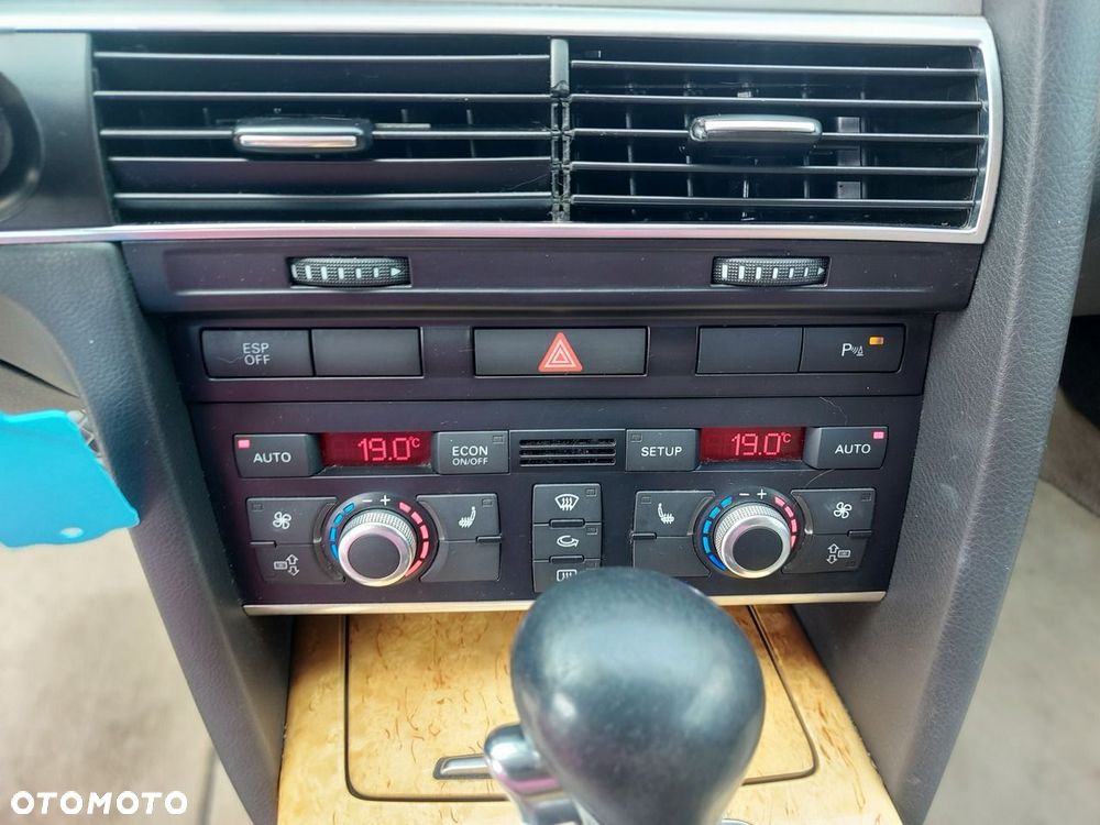 Audi A6 Avant - 26