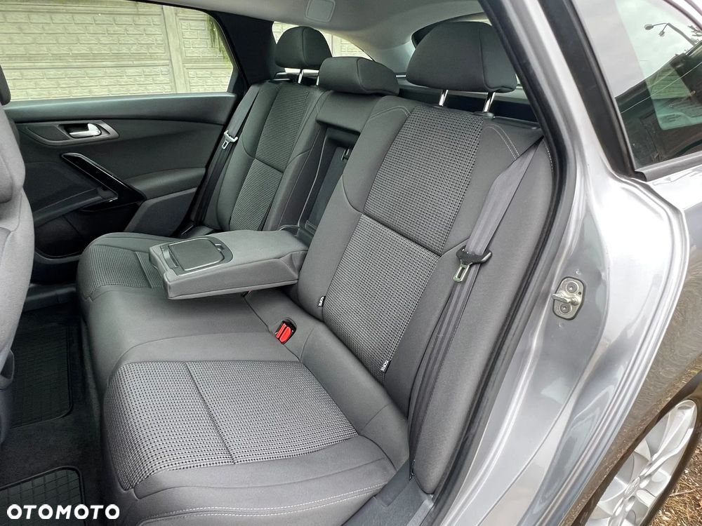Peugeot 508 1.6 e-HDi Active S&S - 31