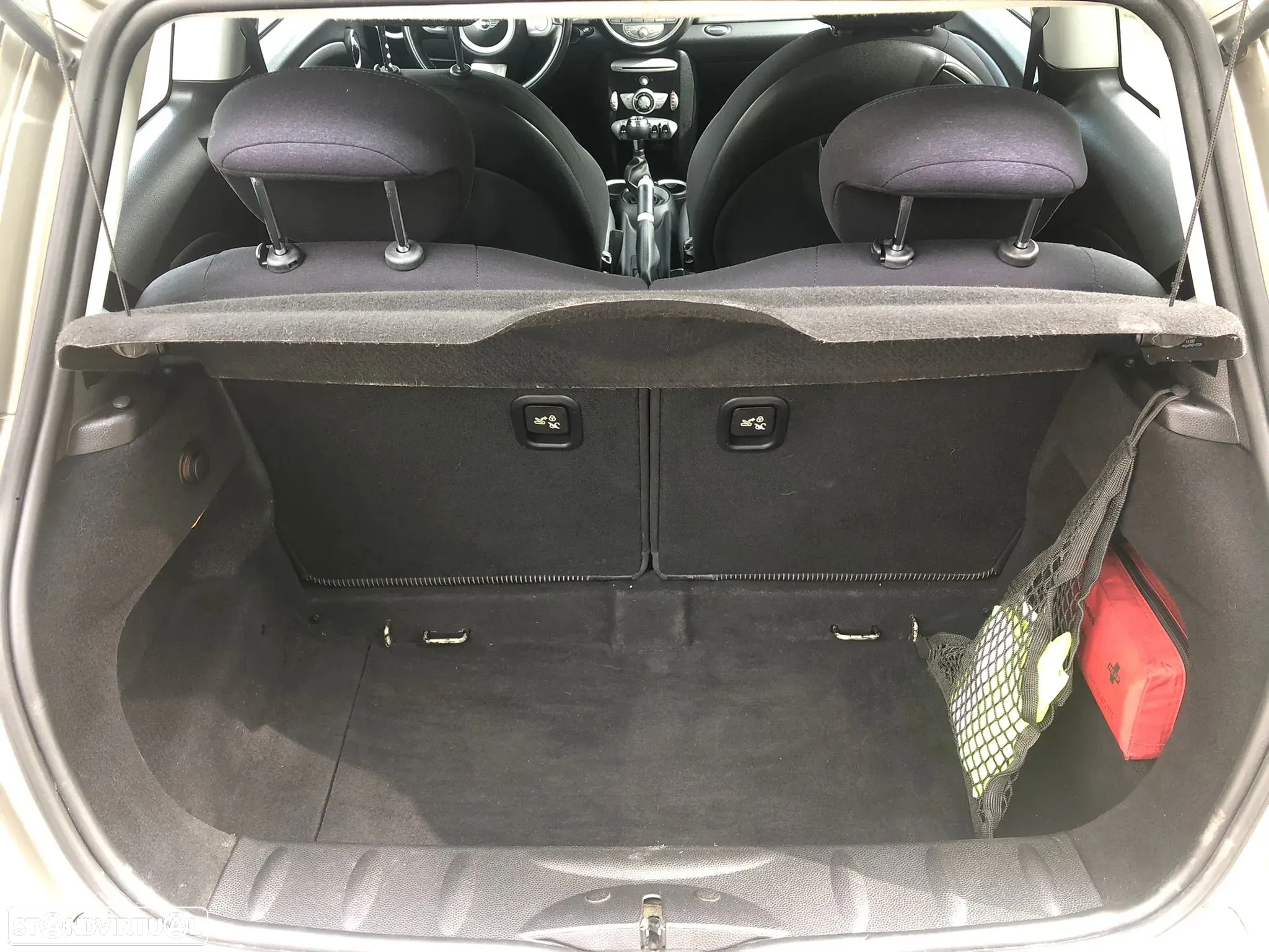 MINI 3 Portas Cooper D - 40