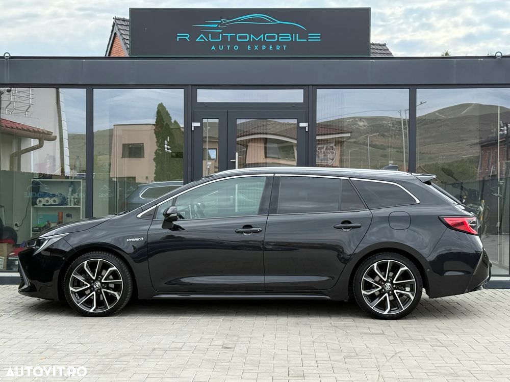 Toyota Corolla 2.0 HSD Exclusive Plus GR Sport Bi-Tone - 5