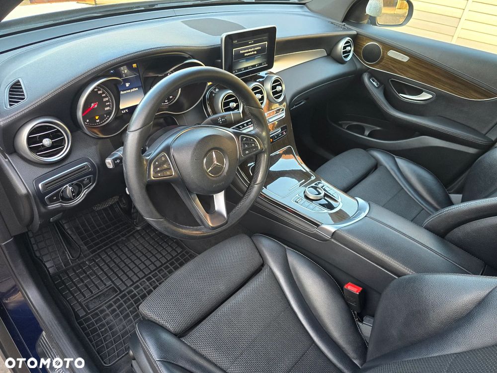Mercedes-Benz GLC 220 d 4Matic 9G-TRONIC - 10