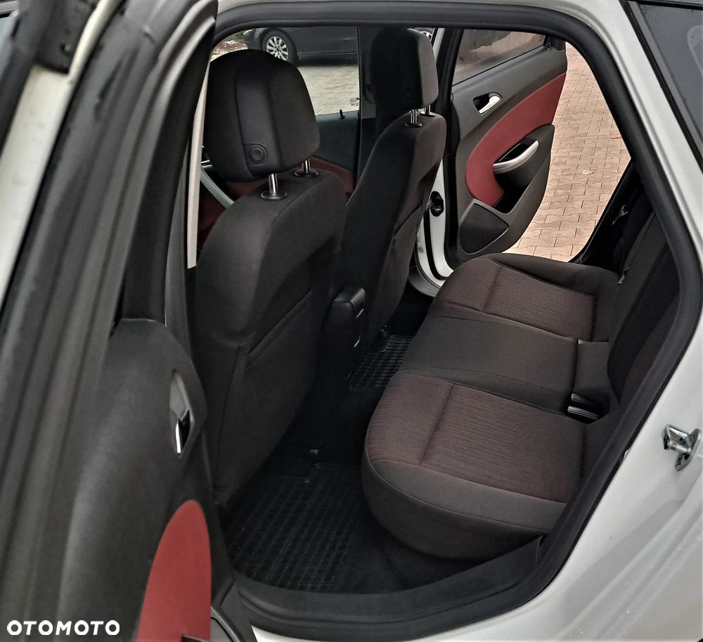 Opel Astra 1.7 CDTI DPF - 14