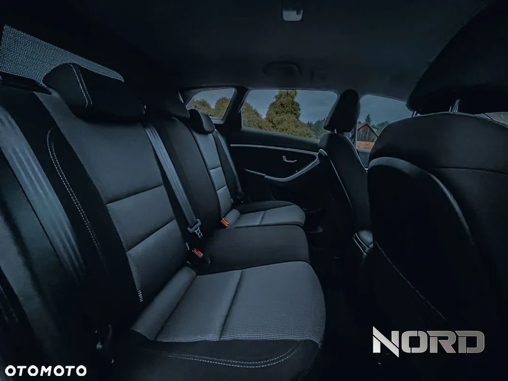 Hyundai i30 1.6 CRDi BlueDrive Comfort - 15