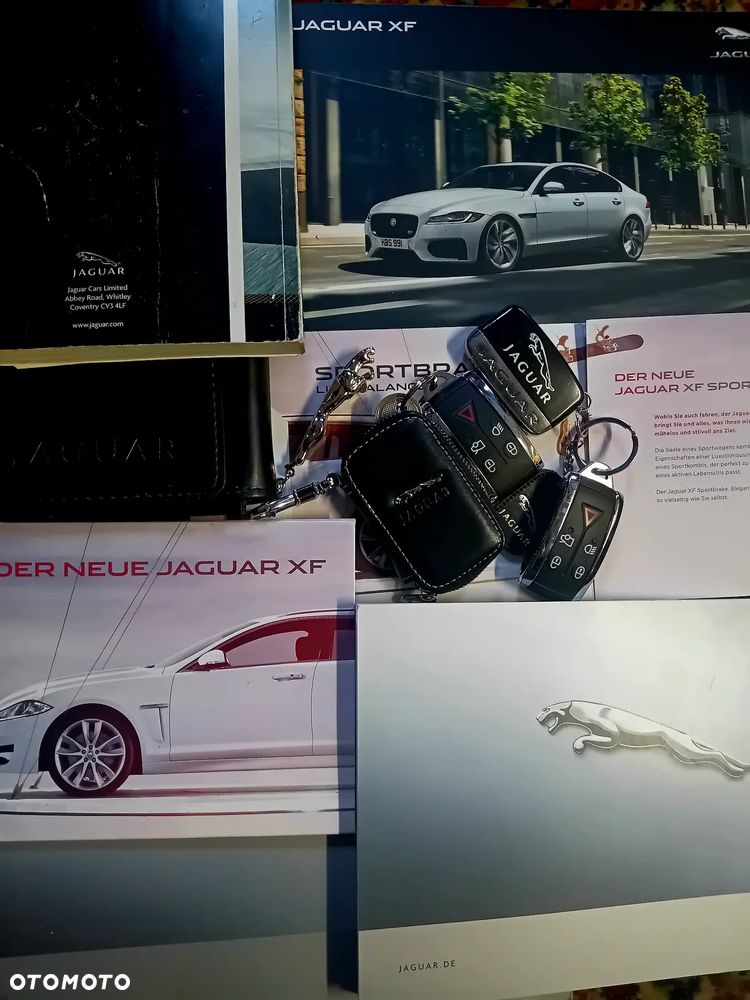 Jaguar XF 2.2 D Premium Luxury - 9