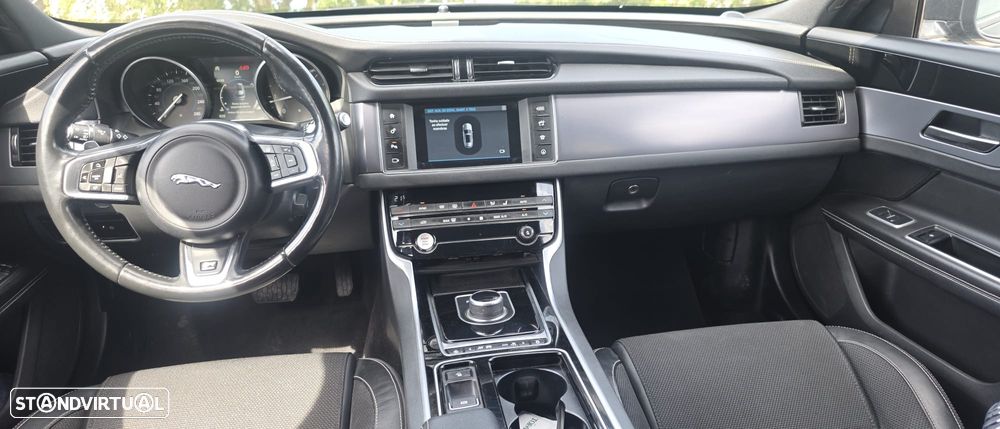 Jaguar XF Sportbrake 20d AWD Aut. R-Sport - 16