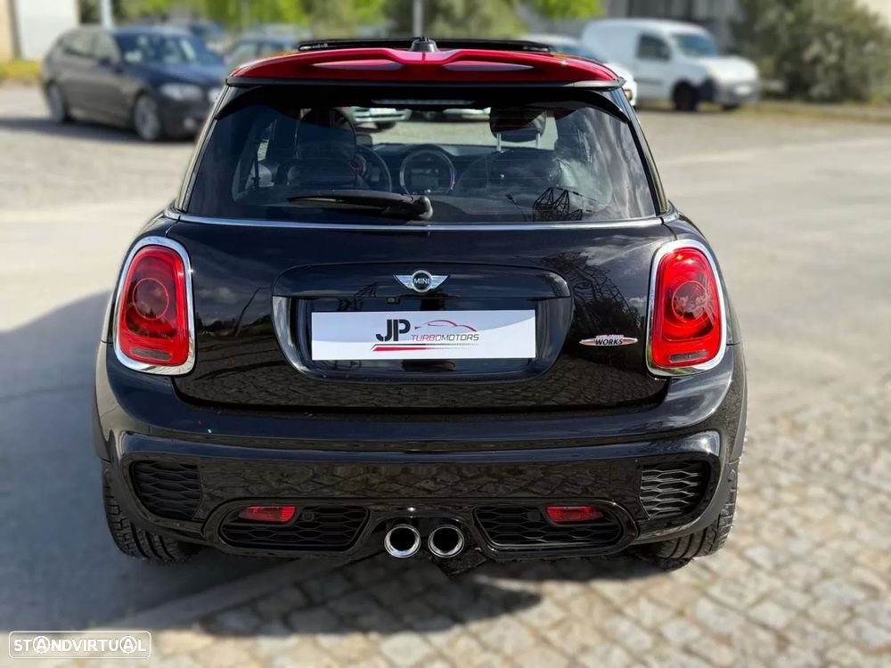 MINI 3 Portas John Cooper Works Plus Auto Desportiva - 8