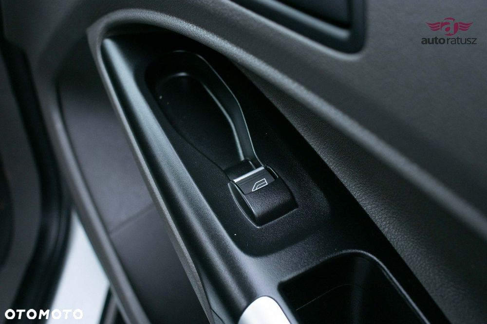 Ford Transit Connect - 17