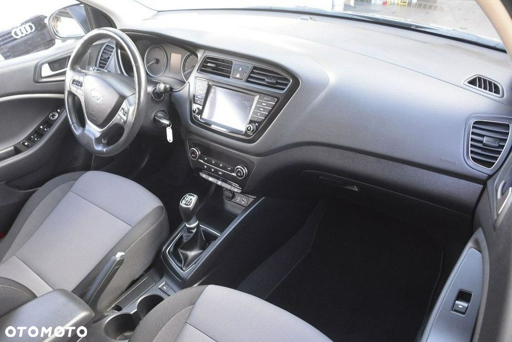 Hyundai i20 - 18