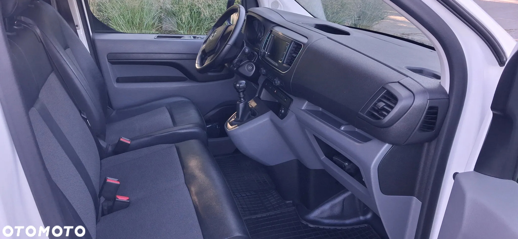 Opel Vivaro - 17
