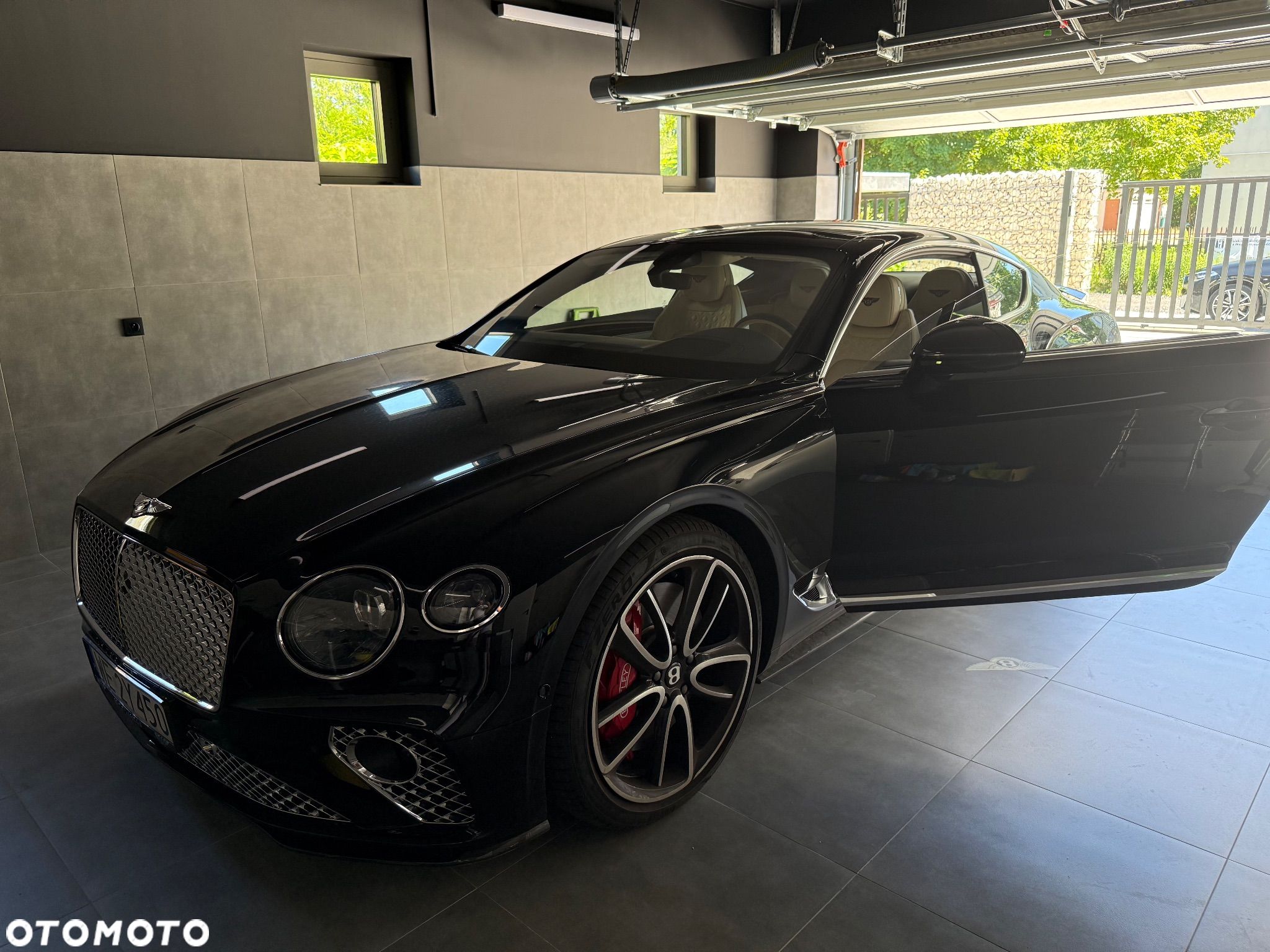 Bentley Continental GT - 1