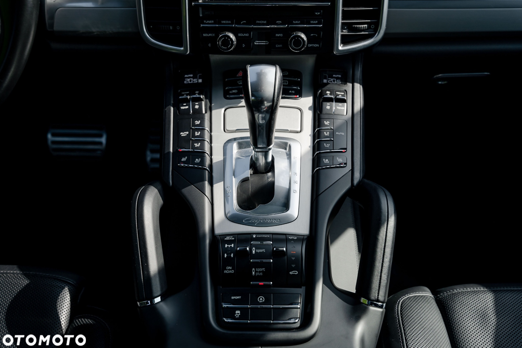 Porsche Cayenne Turbo Tiptronic S - 15