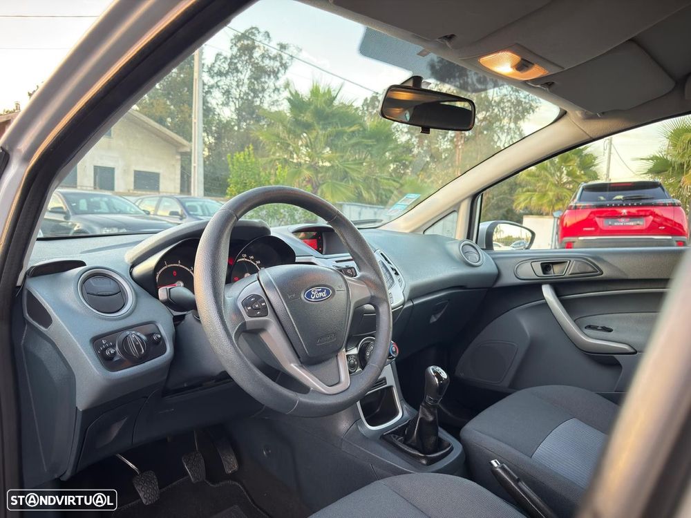 Ford Fiesta 1.25 Trend - 16