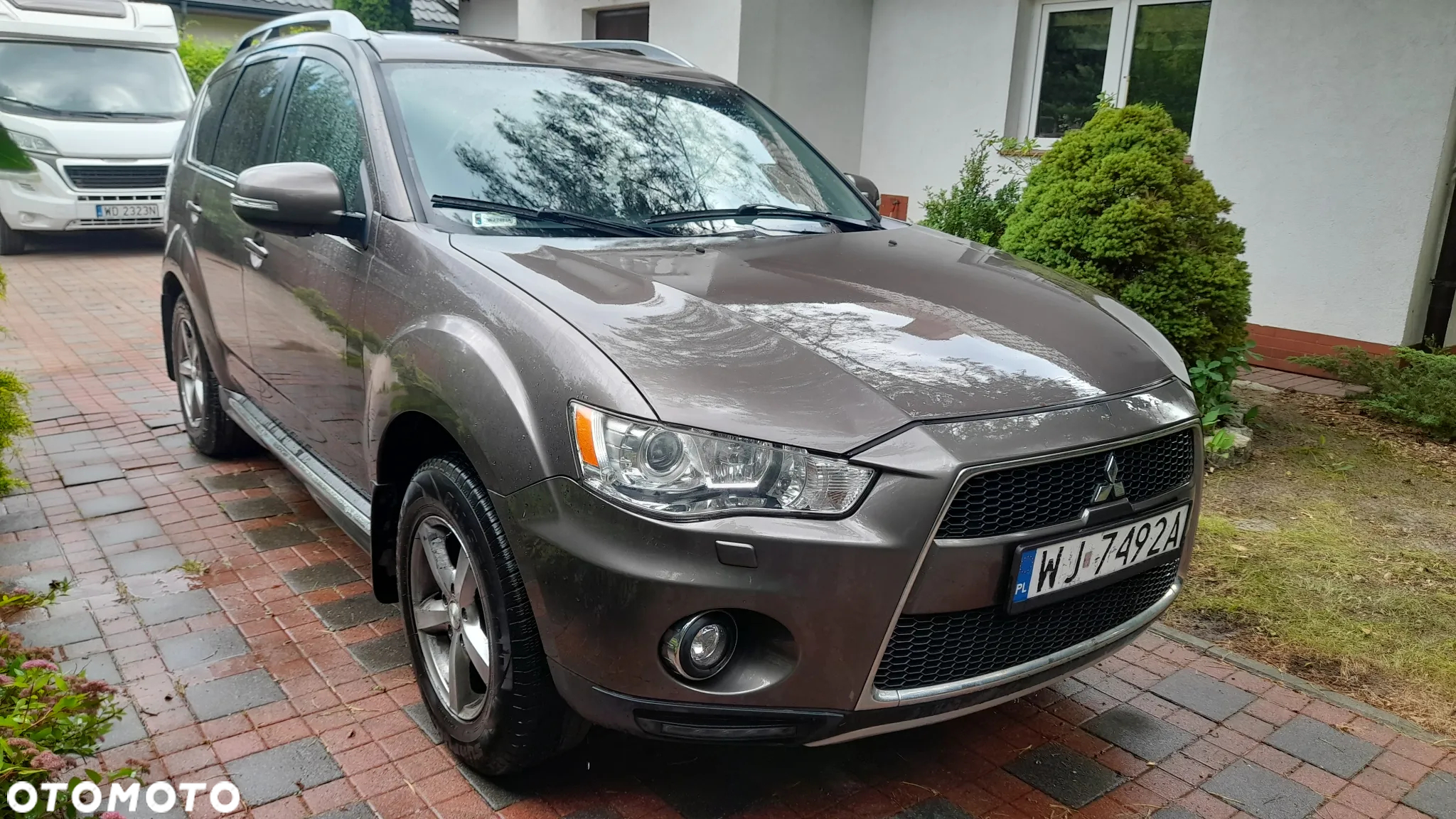 Mitsubishi Outlander 2.0 DID Invite SE - 2