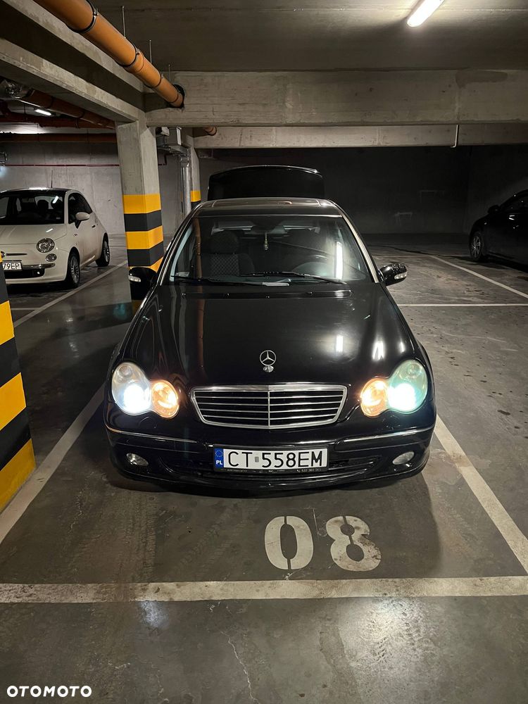 Mercedes-Benz Klasa C 240 Classic 4-Matic - 7