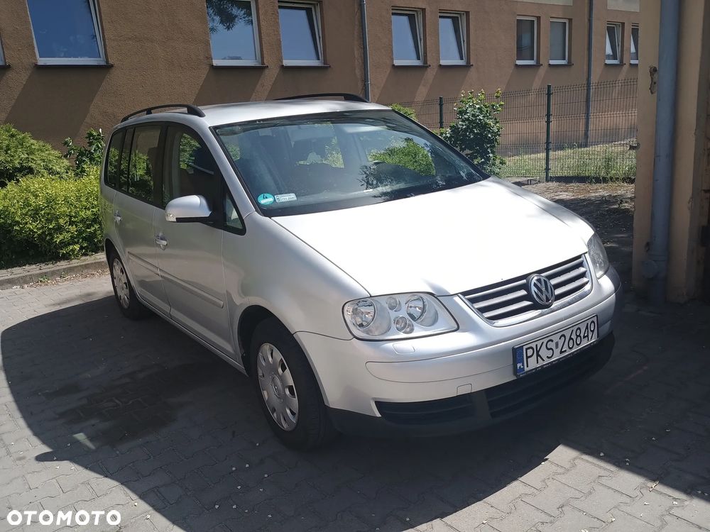 Volkswagen Touran 1.6 Q-Line - 1