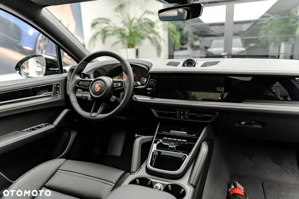 Porsche Cayenne Standard - 12