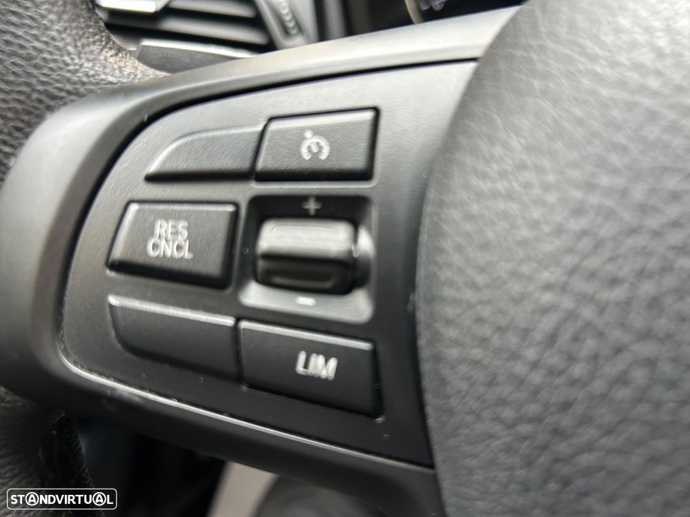 BMW 216 Active Tourer d Advantage - 32