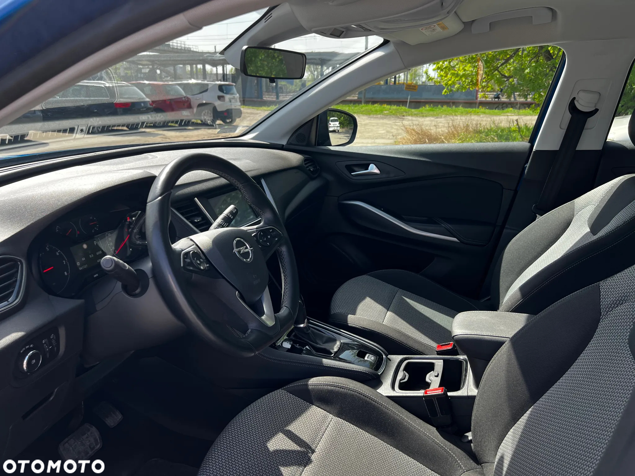 Opel Grandland X 1.2 T Enjoy S&S - 9
