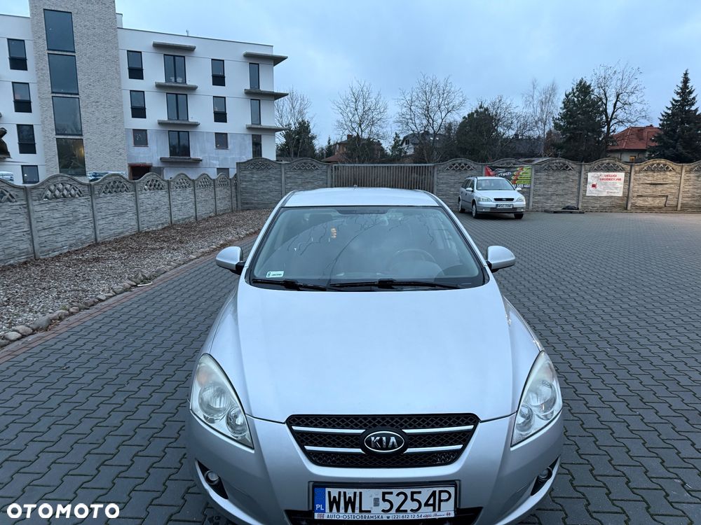 Kia Ceed 1.4 Comfort + - 2