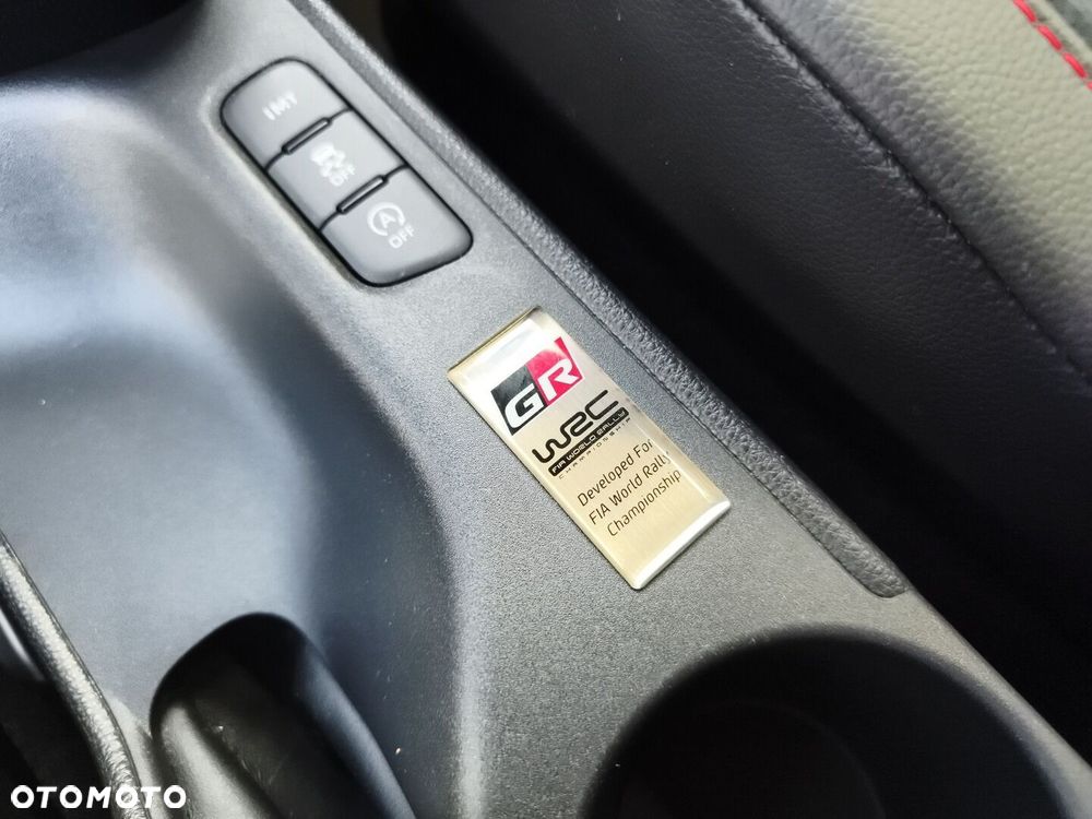 Toyota Yaris - 21