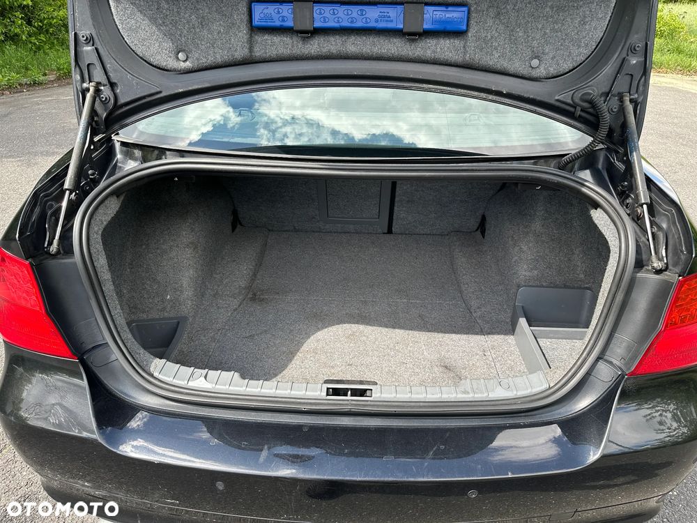 BMW Seria 3 320d DPF - 8