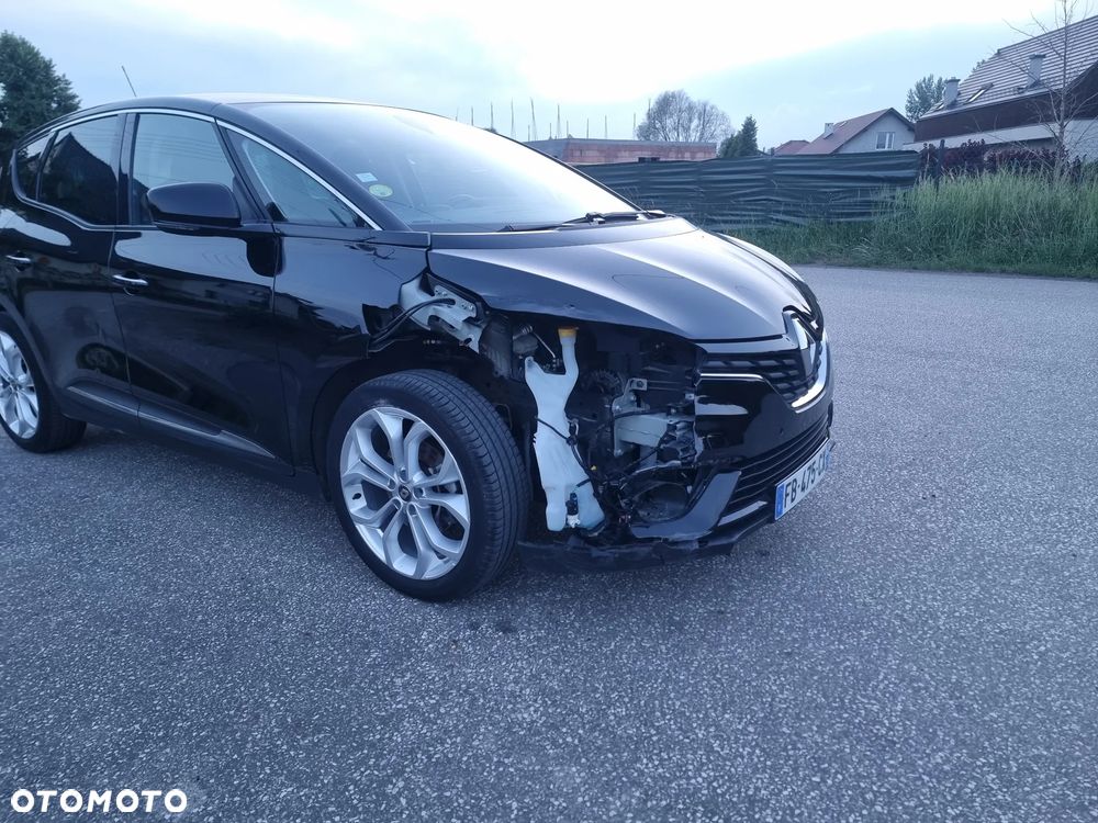 Renault Scenic Energy dCi 110 S&S Paris - 11