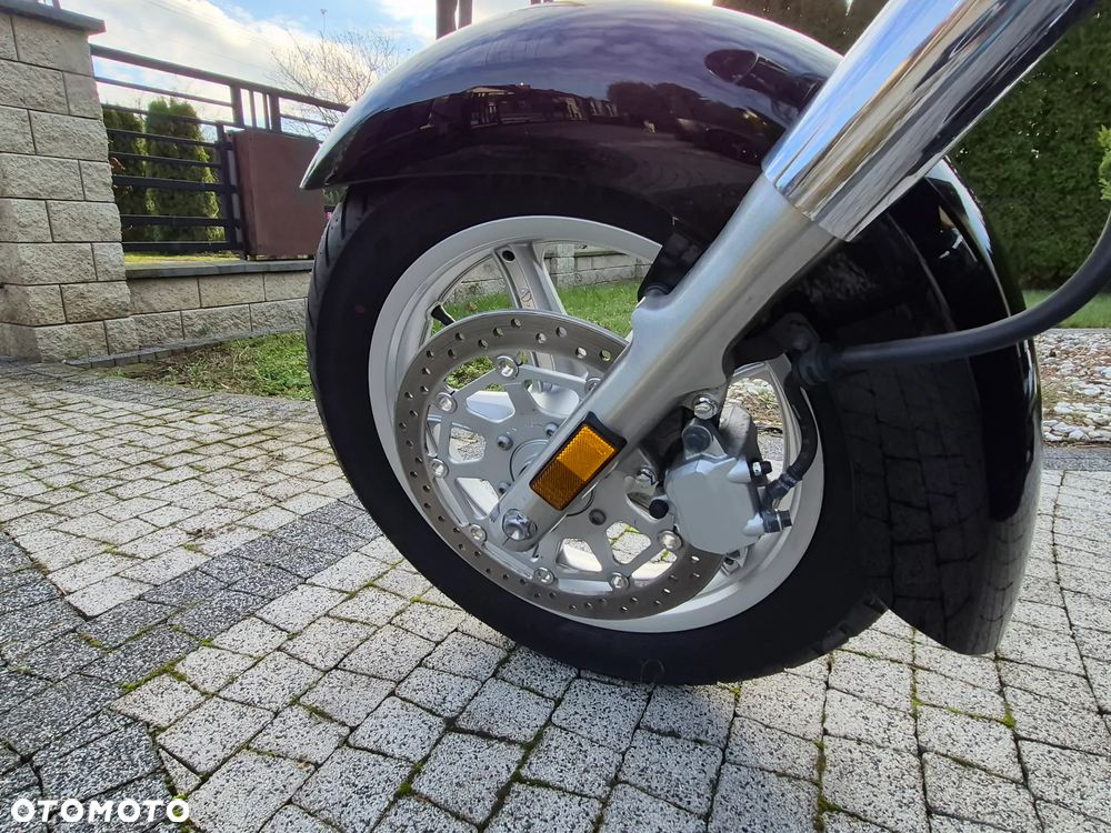 Honda VT - 12