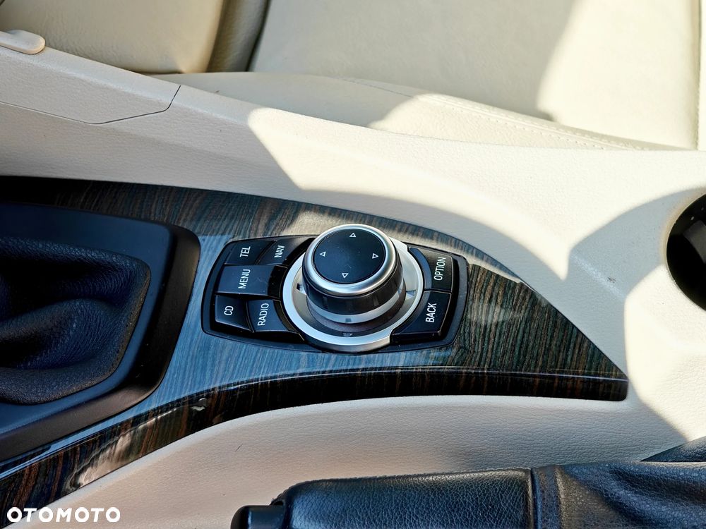 BMW X1 xDrive20d - 17