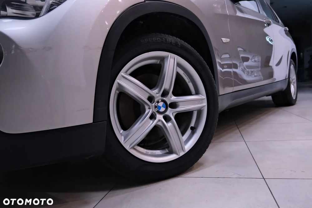 BMW X1 sDrive18i - 19