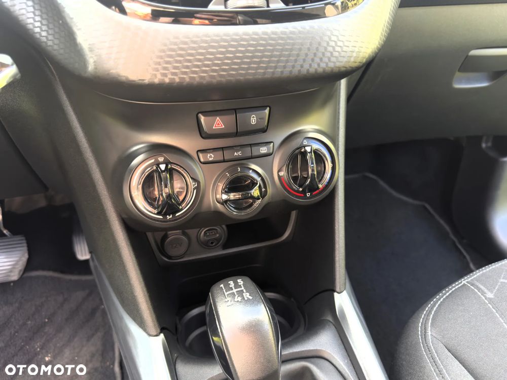 Peugeot 2008 1.2 Pure Tech Style - 19