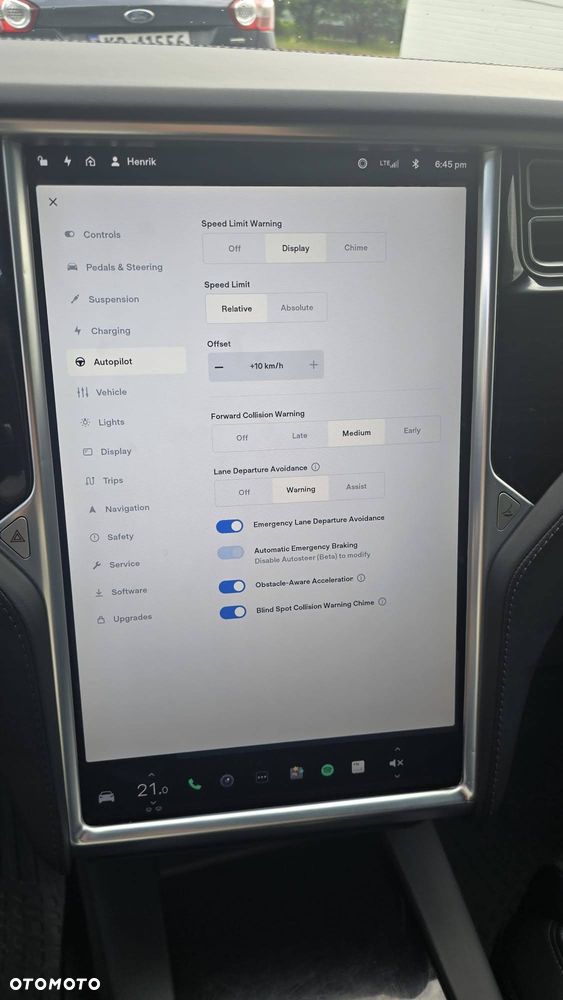 Tesla Model X - 26