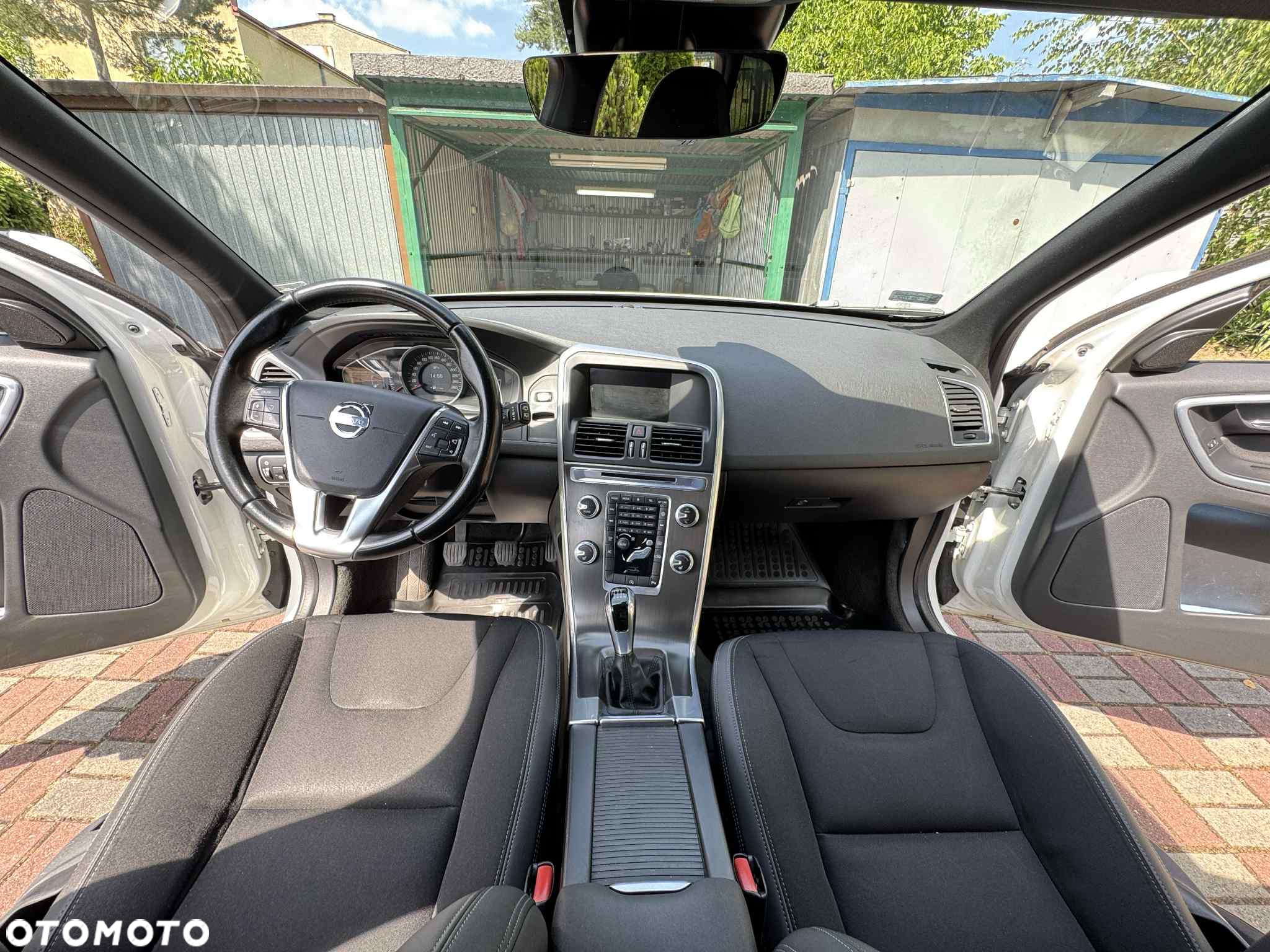 Volvo XC 60 D4 Momentum - 11