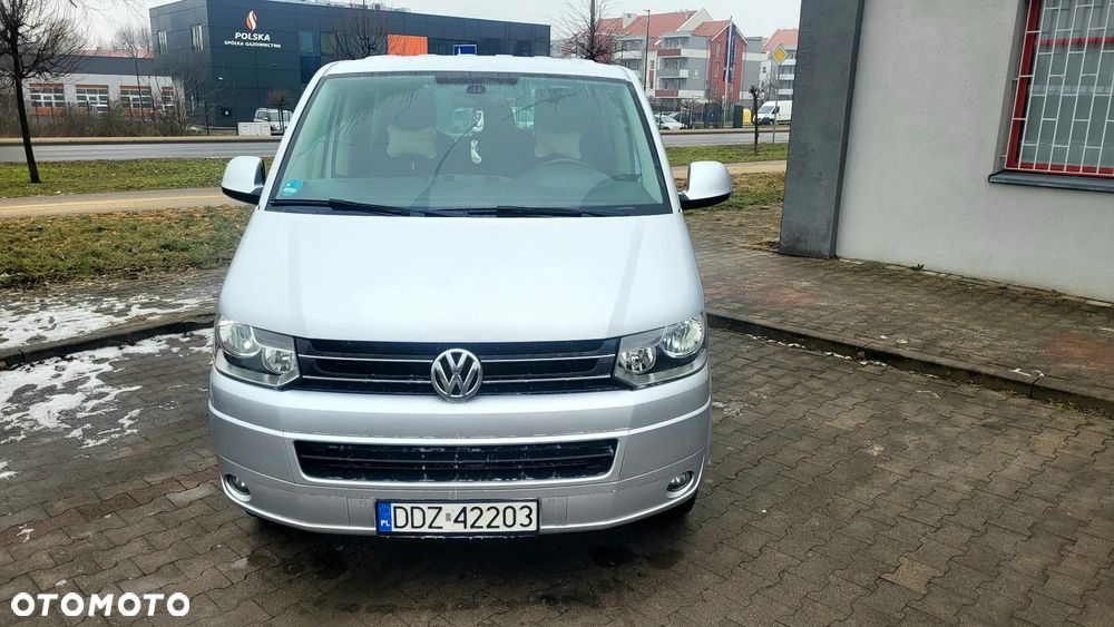 Volkswagen Caravelle - 2