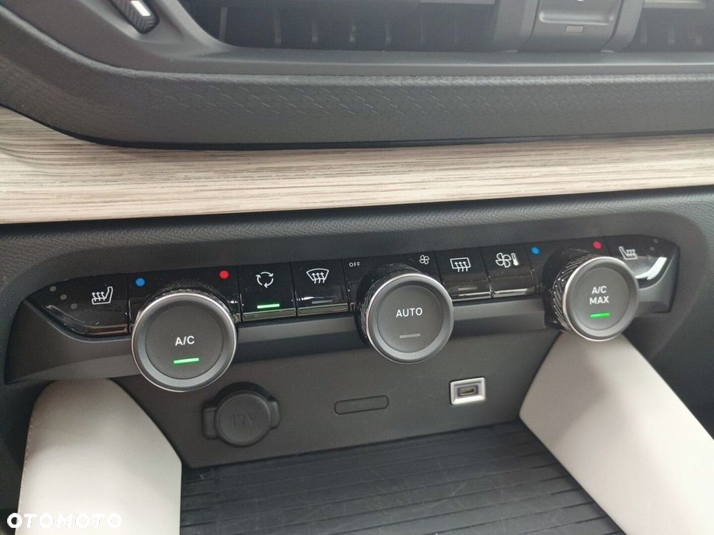 Citroën C5X 1.6 PHEV 225 Hypnos EAT8 - 25