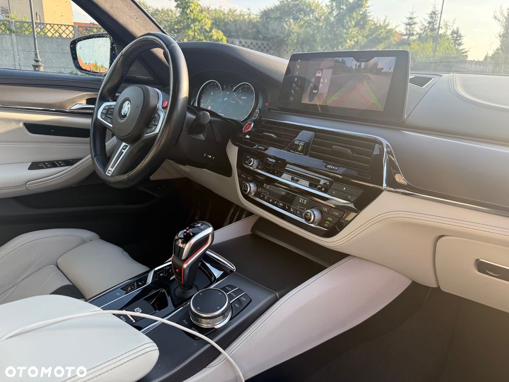 BMW M5 Standard - 8