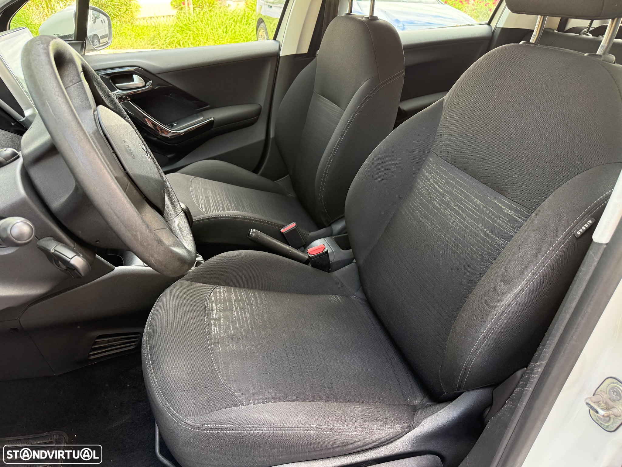 Peugeot 208 1.4 HDi Active - 12
