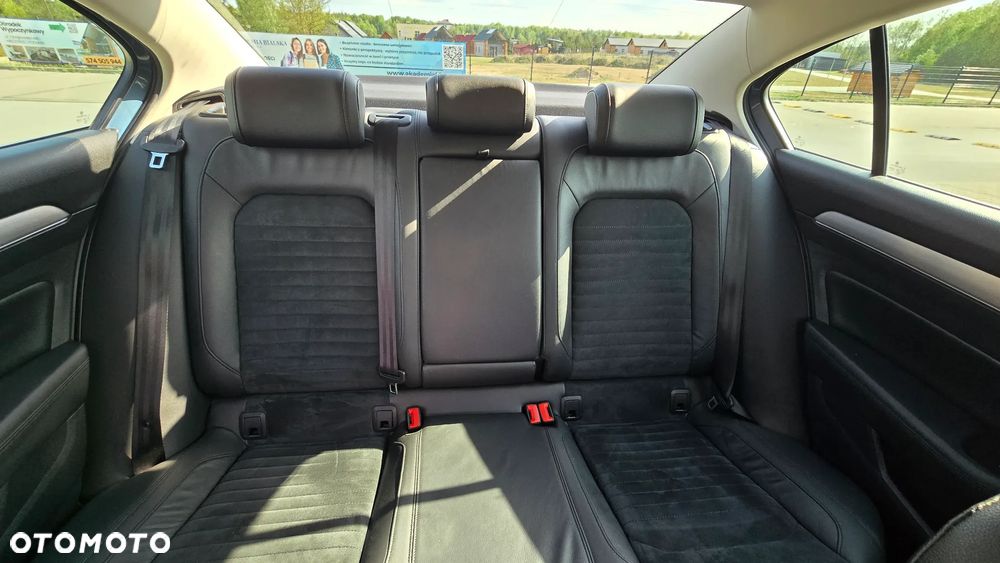 Volkswagen Passat 1.8 TSI BMT Highline DSG - 34