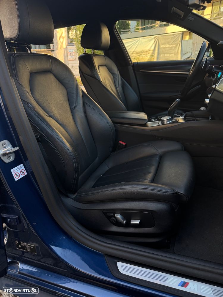 BMW 530 e Pack Desportivo M - 16