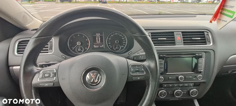 Volkswagen Jetta 1.4 TSI Highline - 9